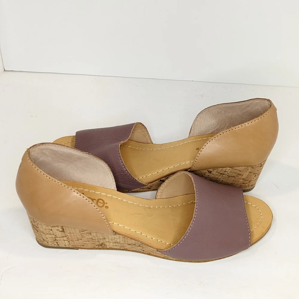 NWOT Latigo leather sandals